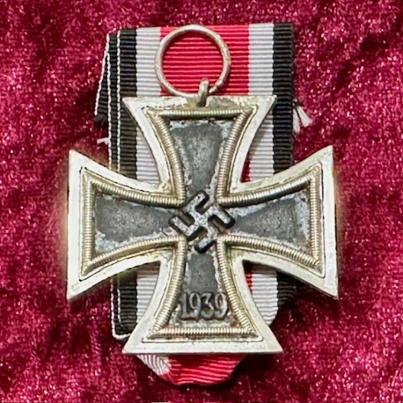 WW2 German Iron Cross 2nd Class 1